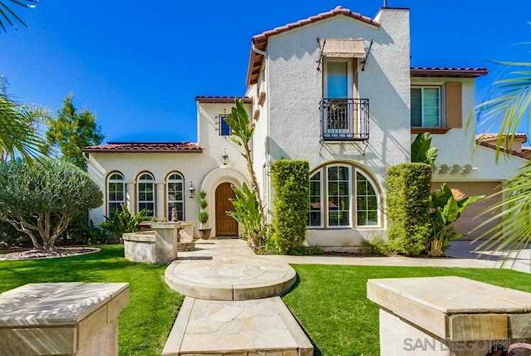 3266 Skyline View Gln Escondido, CA 92027