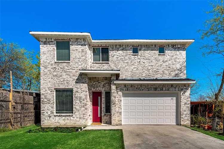 135 Birch Lane Roanoke, TX 76262