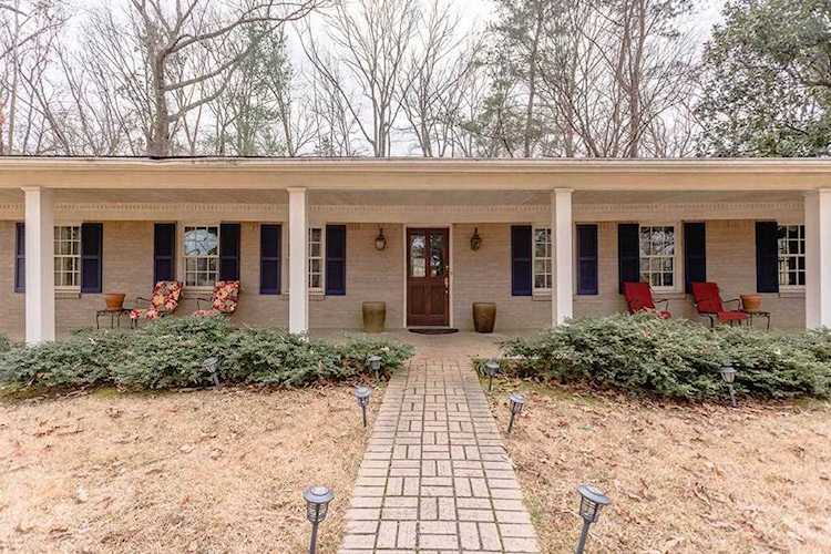 204 Country Club Road Oxford, MS 38655