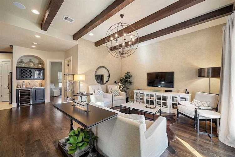 705 Fowler St Houston, TX 77007