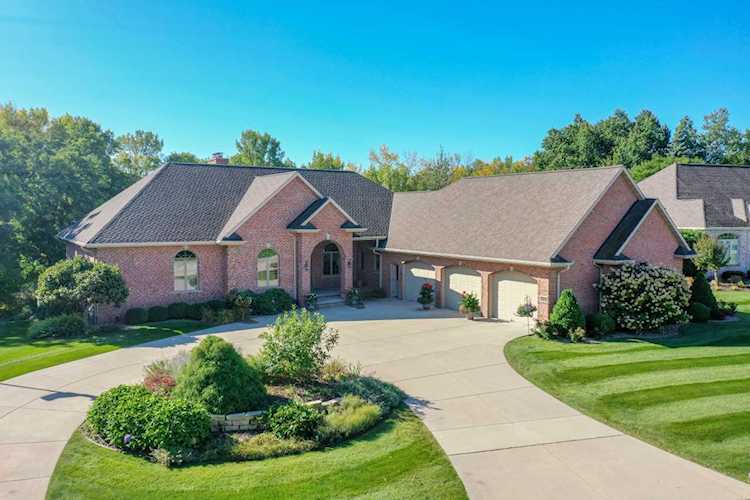 1431 Finch Ln Green Bay, WI 54313