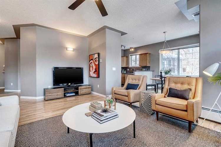 2416 Erlton St SW #211 Calgary, AB T2S 3B7