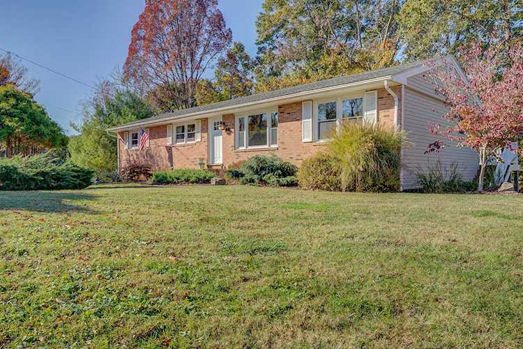 1 Daleview Daleville, VA 24083