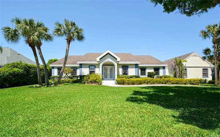 3647 Beneva Oaks Dr Sarasota, FL 34238