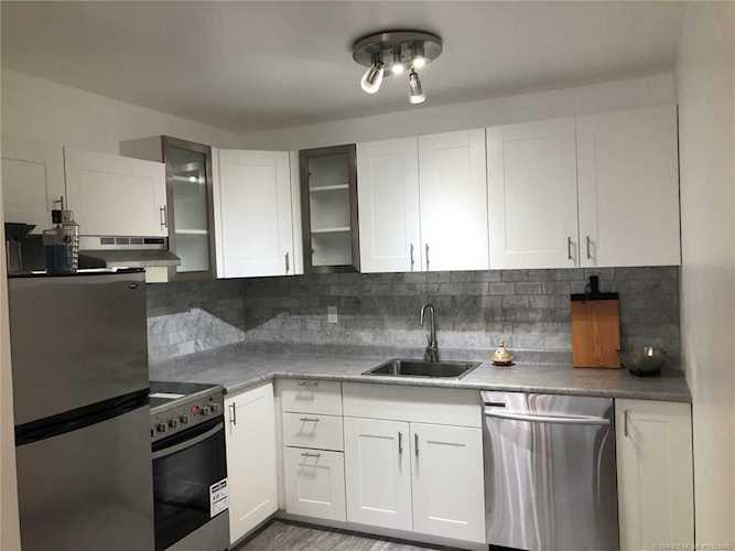 435 Franklyn Road #311 Kelowna, BC V1X5X8