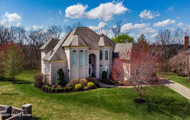 2002 Fandango Ct Louisville, KY 40245