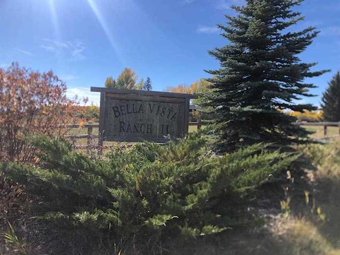 274022 10 St E Rural Foothills County, AB T1S 3L4