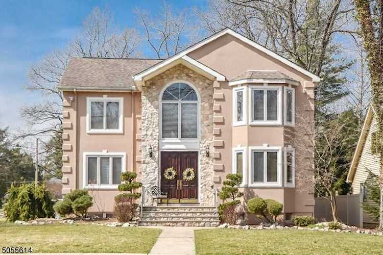 101 Hampton St Cranford Twp., NJ 07016
