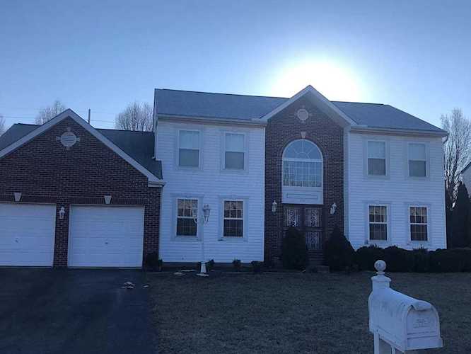 172 Knights Bridge Drive Pickerington, OH 43147 | MLS 221009005 Photo 1