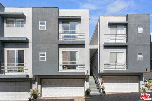 1100 Everett Place Los Angeles, CA 90026