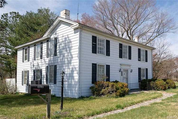 17141 Mountain Rd Hanover, VA 23192