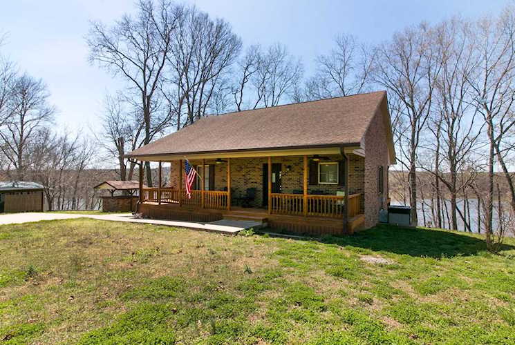 216 Lewis Cir Dover, TN 37058
