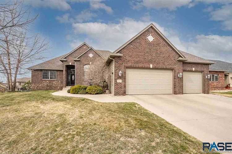 6229 S Tomar Rd Sioux Falls, SD 57108