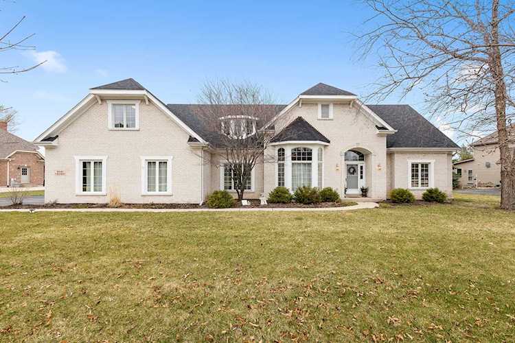 31 N Royal Oaks Dr Bristol, IL 60512