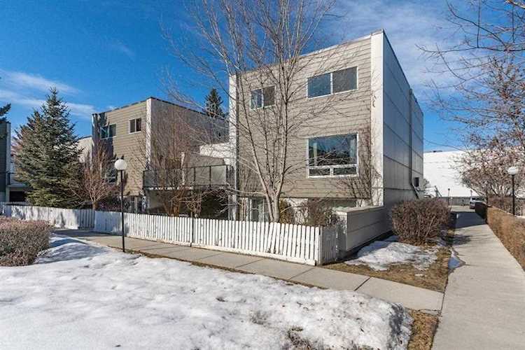 6919 Elbow Dr SW #114 Calgary, AB T2V 0E6