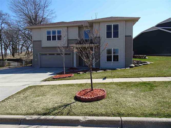935 South St Deforest, WI 53532