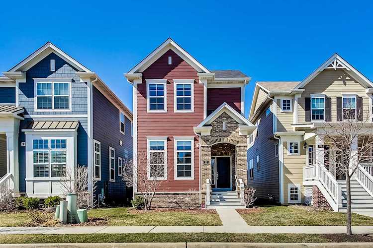32 N Lincoln Ln Arlington Heights, IL 60004 | MLS 10932353 Photo 1