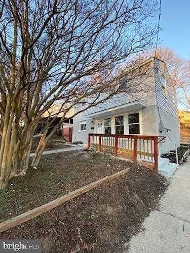 5807 66th Ave Riverdale, MD 20737