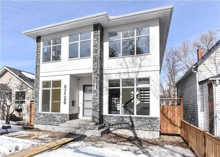 7 Cambrian Dr NW Calgary, AB T2K 1P3