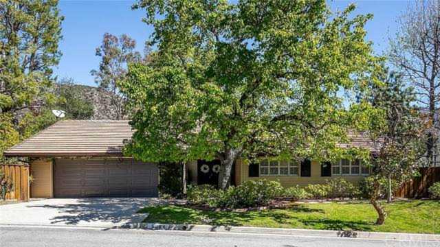 5668 Bramblewood Road La Canada Flintridge, CA 91011