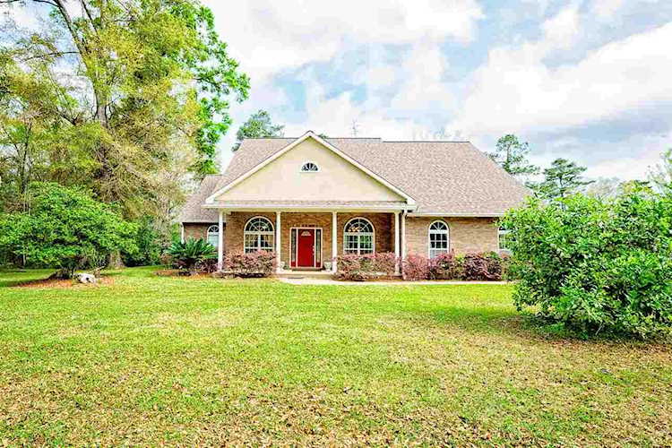 2425 Wayside Farms Rd Havana, FL 32333