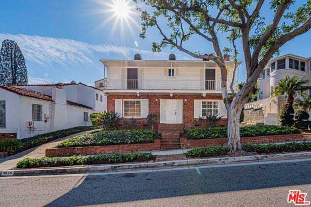 3656 Homeland Drive View Park, CA 90008