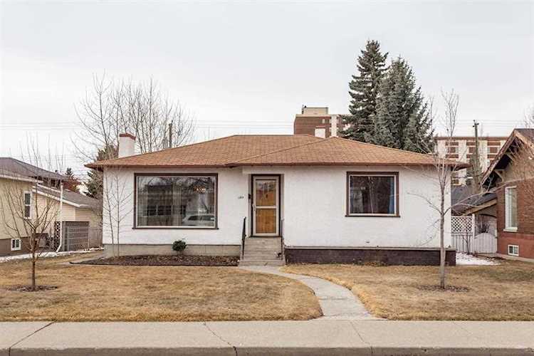 1329 9 St NW Calgary, AB T2M 3L1