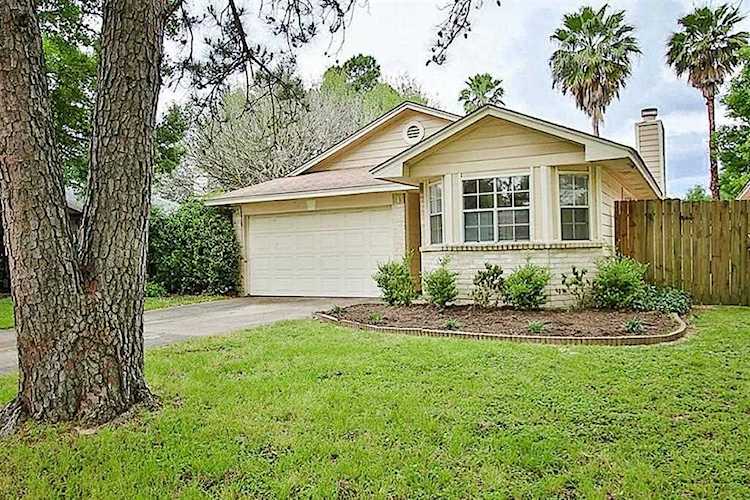 9250 Autumnsong Dr Houston, TX 77064