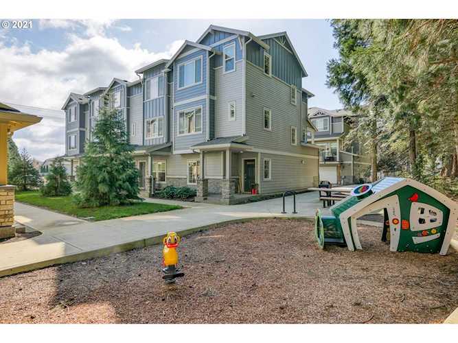 103 NE 80th Ave Hillsboro, OR 97006