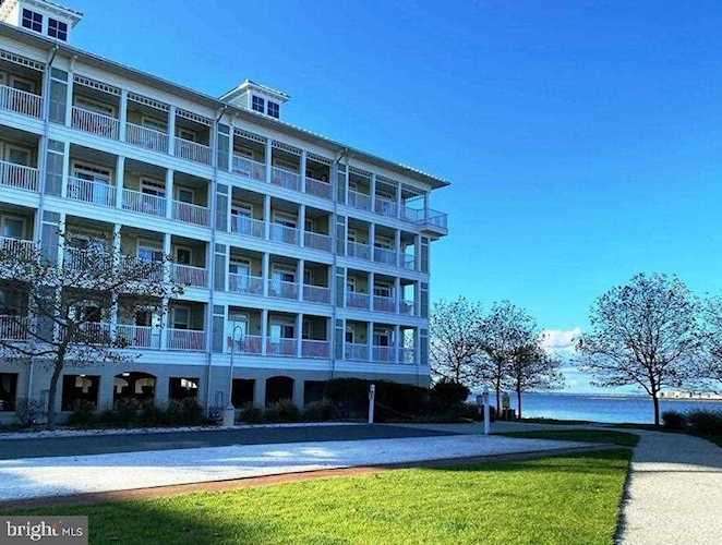 Sunset Island 39 Fountain Dr W Ocean City MD condo for sale | BEACH LIFE Photo 1