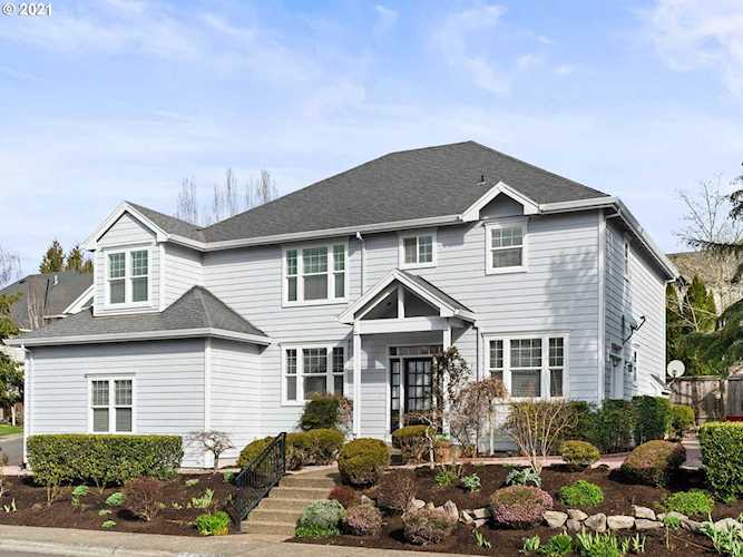 16375 NW Graf St Portland, OR 97229
