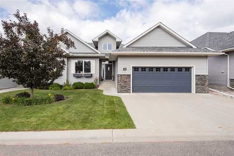 19 Chateau Close Beaumont, AB T4X 0A4