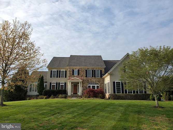 13101 Dominique Estates Ln Catharpin, VA 20143 | MLS ® VAPW517560 Photo 1