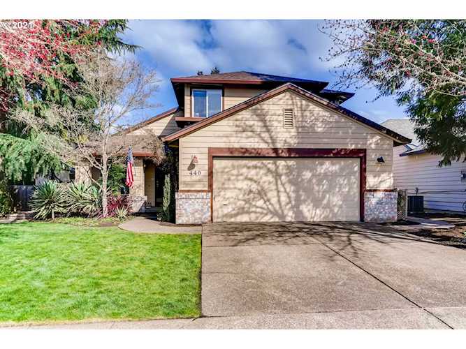 440 SW Sutherland Way Aloha, OR 97006 | MLS ® 21441257 Photo 1
