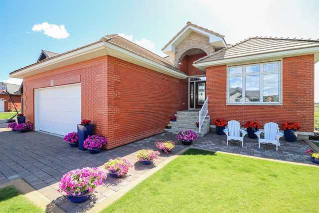 5 Desert Blume Ct Desert Blume, AB T1B 0