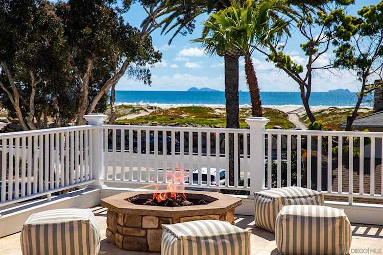 1160 Pine Street Coronado, CA 92118