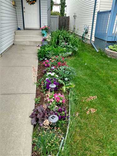 3347 26 Avenue NW Edmonton, AB T6T 1R1
