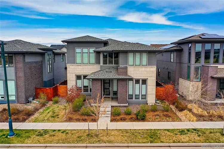 7965 E Prairie Meadow Dr Denver, CO 80238