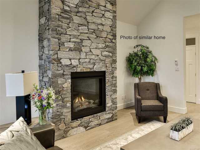 443 Ridgefield Dr Parksville, BC V9P 0E2