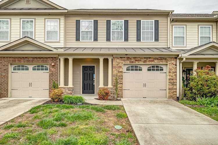 134 Cattail Ln Hendersonville, TN 37075