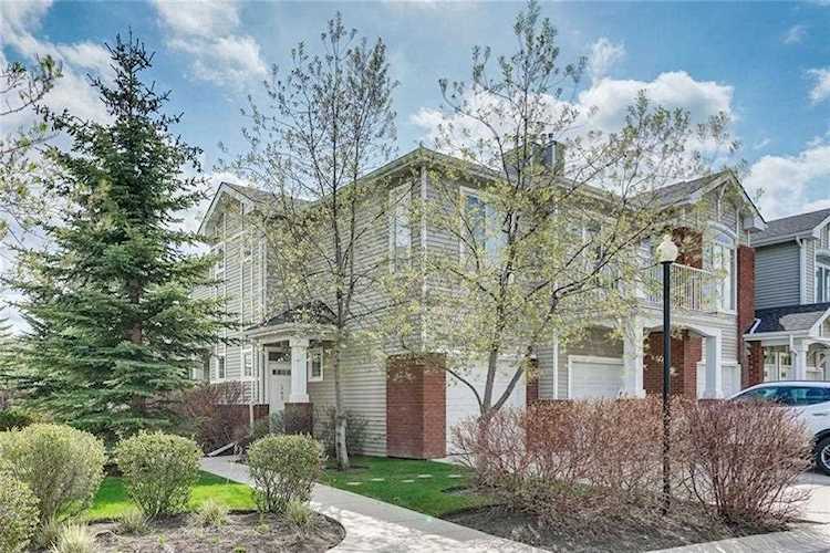 8000 Wentworth Dr SW #302 Calgary, AB T3H 5K8