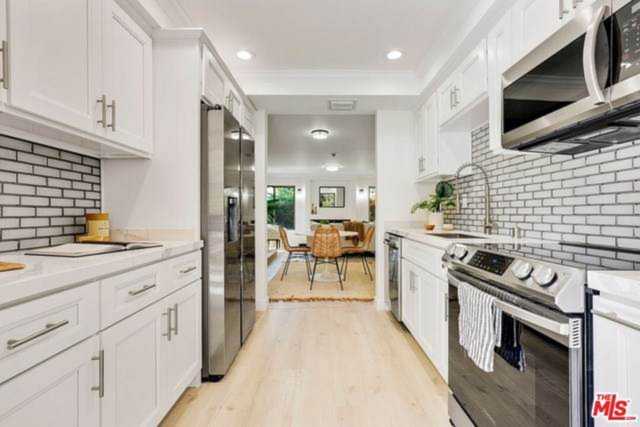 4627 Maytime Ln Culver City, CA 90230