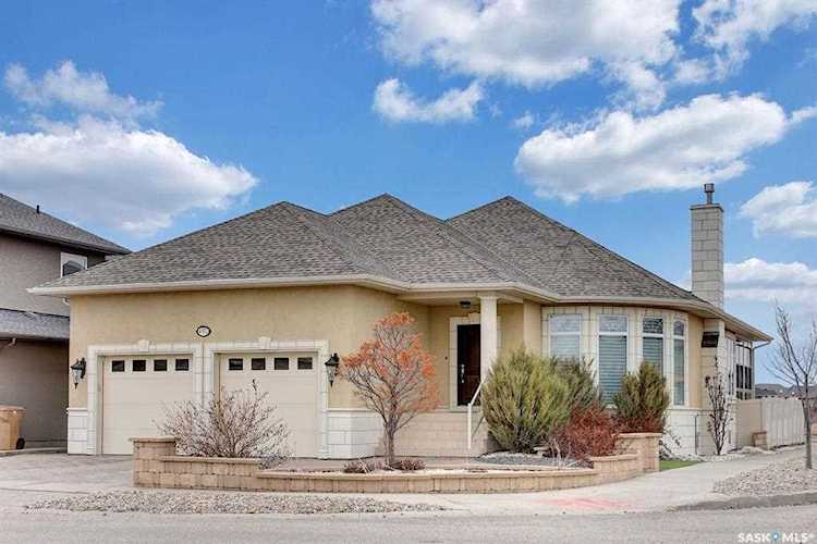 4302 E Sandpiper Crescent Regina, SK S4V 1N3