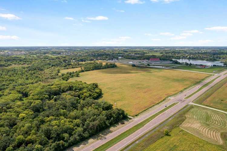 9855 E 260th Street Elko New Market, MN 55020