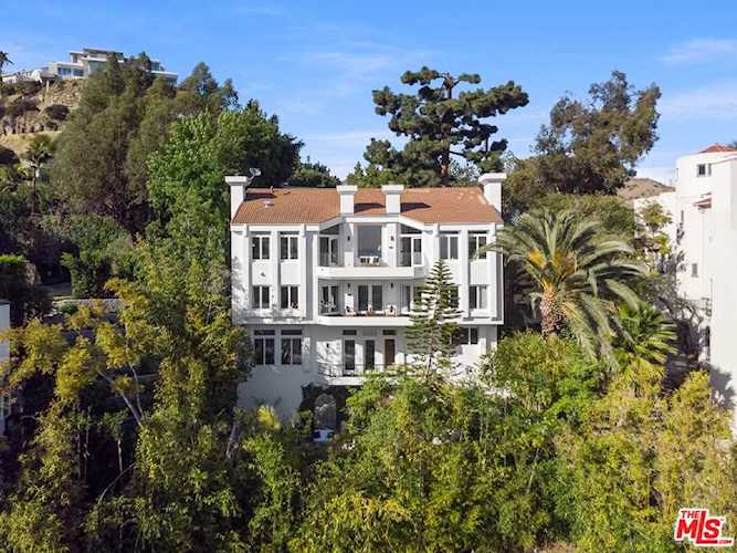 8146 Laurel View Drive Los Angeles, CA 90069