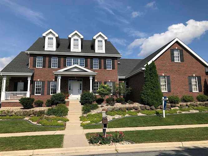 1324 Gile Dr Waunakee, WI 53597
