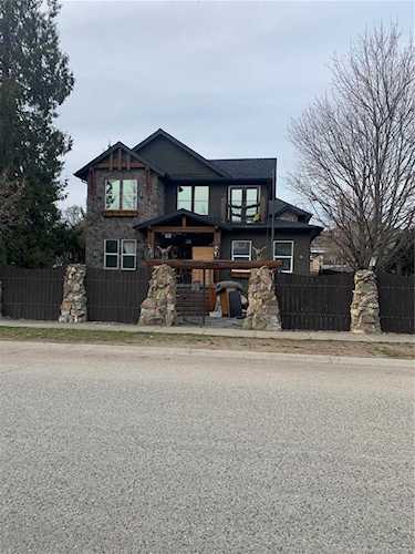 1046 Fuller Avenue Kelowna, BC V1Y6X7