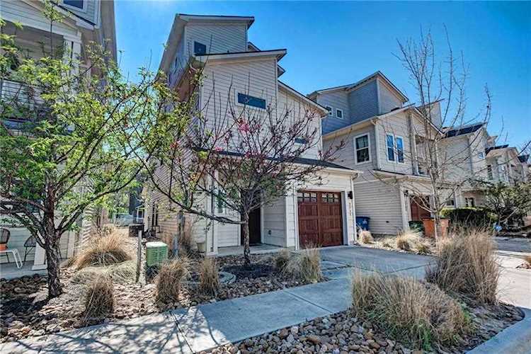 2711 Halcyon DR Austin, TX 78702