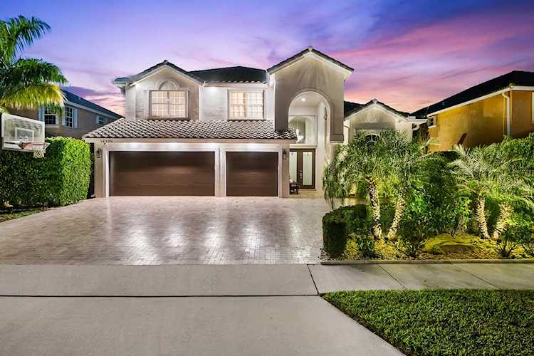 12330 Cascades Pointe Drive Boca Raton, FL 33428