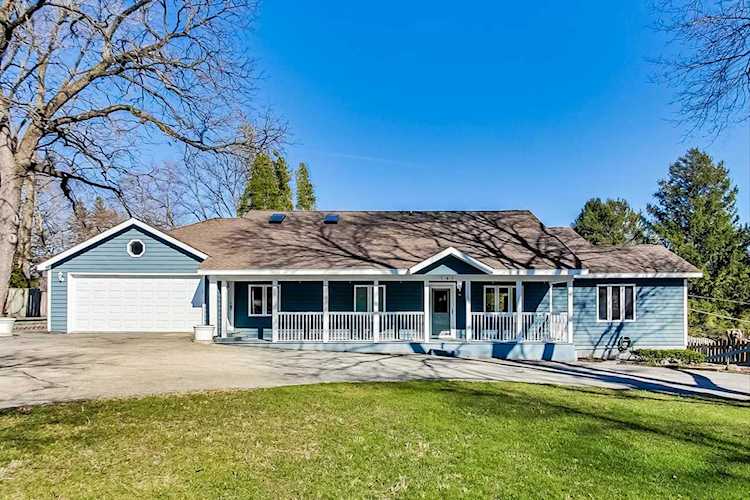 161 Wildwood Rd Algonquin, IL 60102